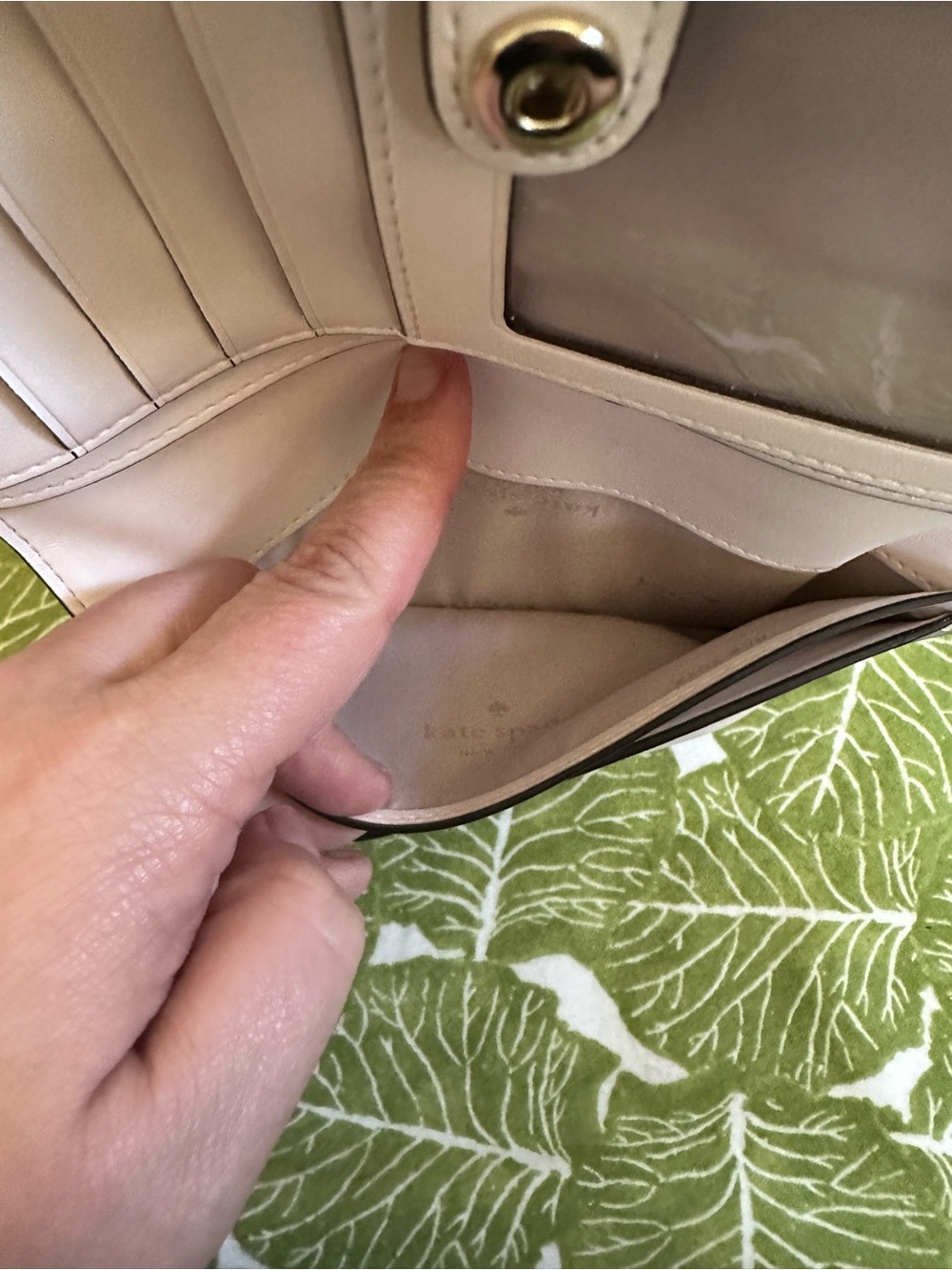 kate spade White Floral Rose-Print Zip Wallet - Picture 7 of 10